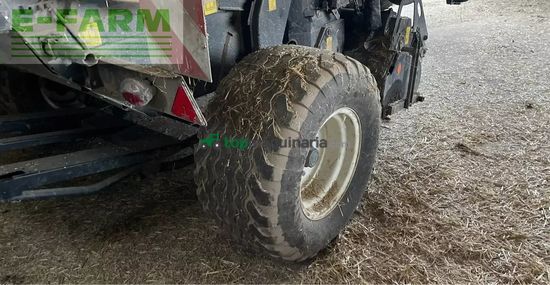 Empacadora gigant - New Holland - roll-belt 180 superfeed