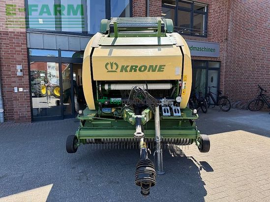 Empacadora gigant - Krone - comprima v 180 xc