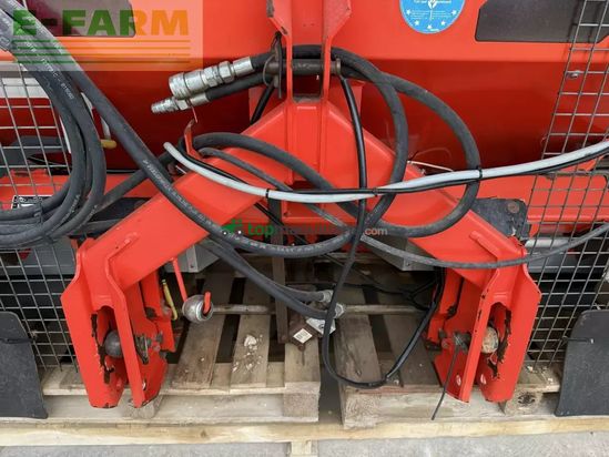 Esparcidor - Kuhn - axis 40.1w