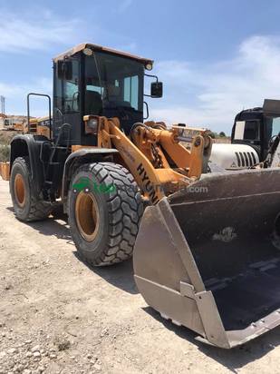 Pala cargadora Hyundai 757-9