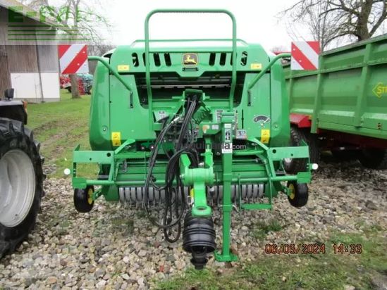 Empacadora gigant - John Deere - f 441 m