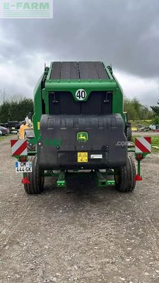 Empacadora gigant - John Deere - v461m