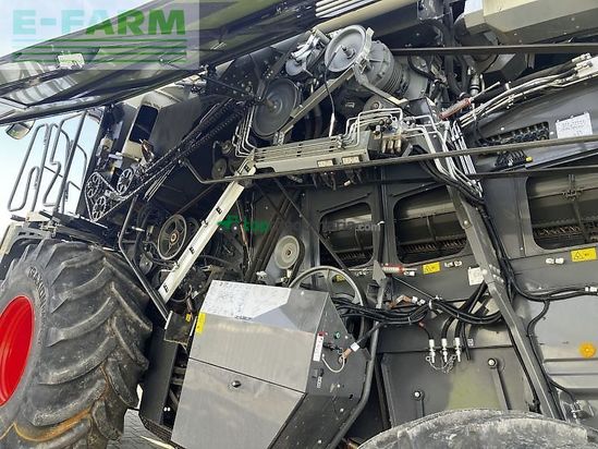 Cosechadora de Cereal - Claas - trion 750 + v770