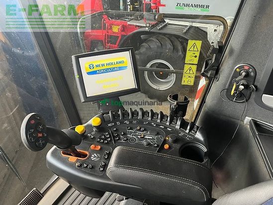Cosechadora de Cereal - New Holland - cr 8.90