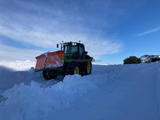 Cuchilla quitanieves plegable para tractor