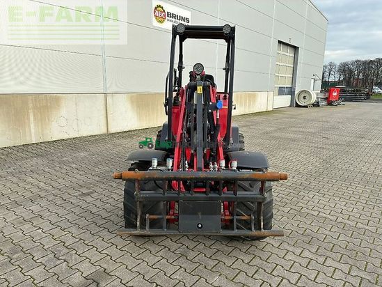 Minicargadora - Schaffer - 3630