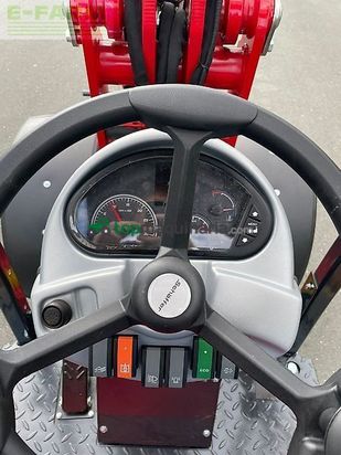 Minicargadora - Schaffer - 3650