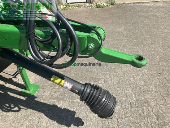 Empacadora gigant - John Deere - festkammer-kombipresse c441r