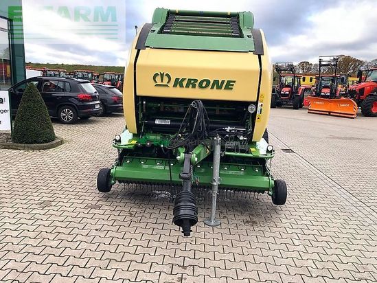Empacadora gigant - Krone - comprima v 150 xc