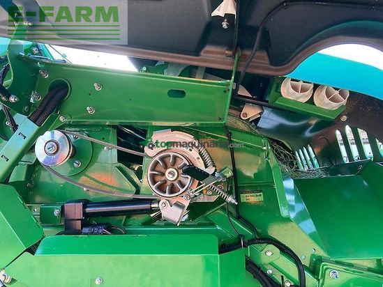 Empacadora gigant - John Deere - f441 n mc