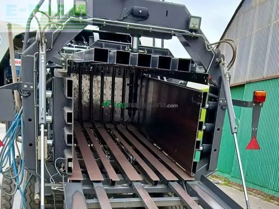 Empacadora gigant - Claas - quadrant 3400 rc