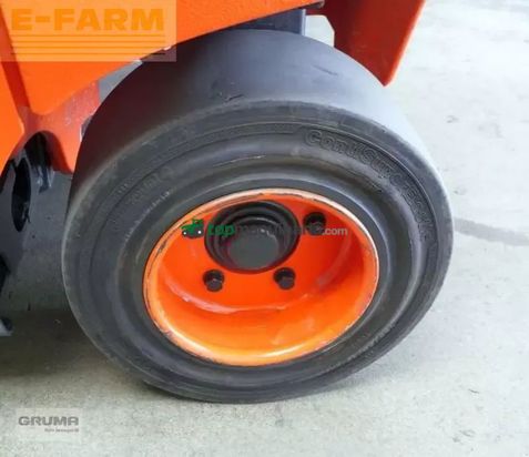 Elevadora - Linde - e 30/600 rhl 387