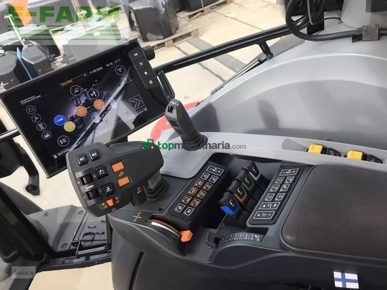 Tractor agrícola - Valtra - g135 versu Versu