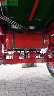Volquet - Kröger - agroliner hkd 302
