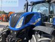 Tractor agrícola - New Holland - t7.245 tractor (st24115)