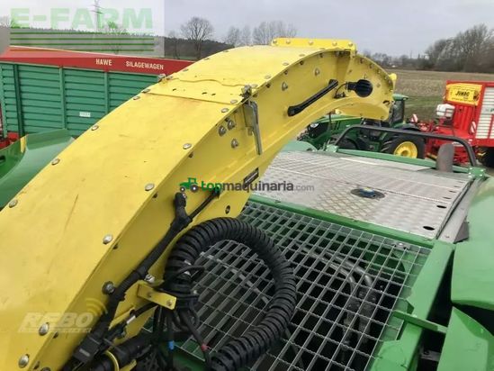 Cosechadora de Cereal - John Deere - 8400