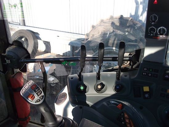 Tractor agrícola - Claas - arion 440 advanced