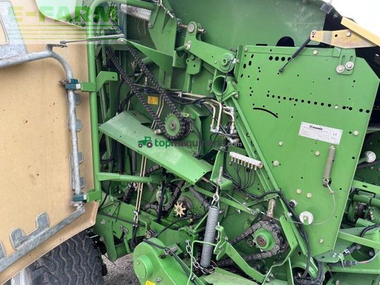 Empacadora gigant - Krone - comprima cv 150 xtreme