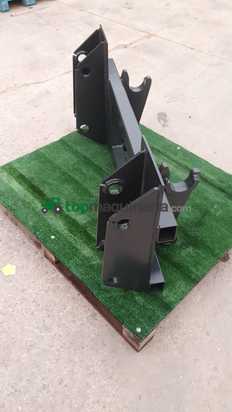 FRONTAL MANITOU - BRACKET JCB TIPO I