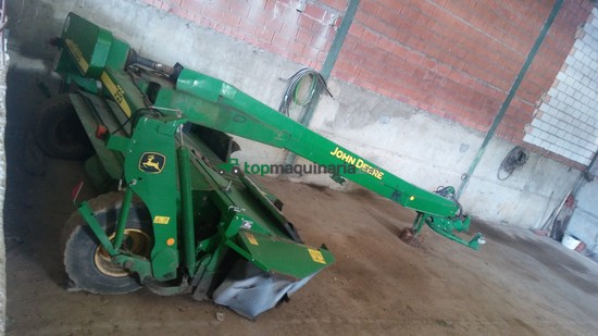 Segadora acondicionada - John Deere - 735