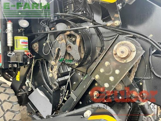 Empacadora gigant - New Holland - bb 1270