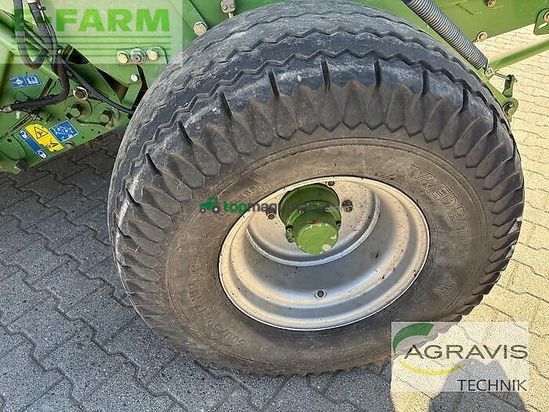 Empacadora gigant - Krone - comprima v 180 xc