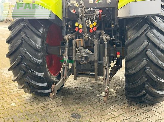 Tractor agrícola - Claas - ares 577