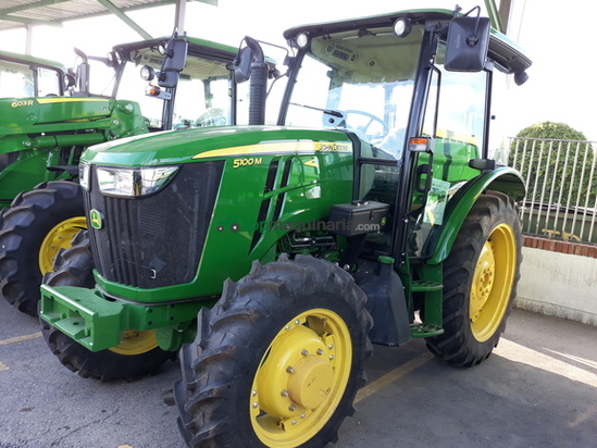 Tractor agrícola - John Deere - 5100M