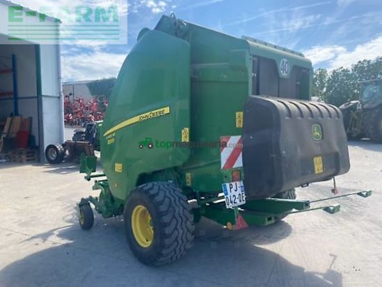 Empacadora gigant - John Deere - v461m