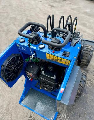 MiniPala CARGADORAS DE RUEDAS 4X4 Y ORUGAS MOT. 4T 860 Kg