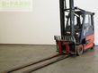 Elevadora - Linde - e 25/600 hl 387