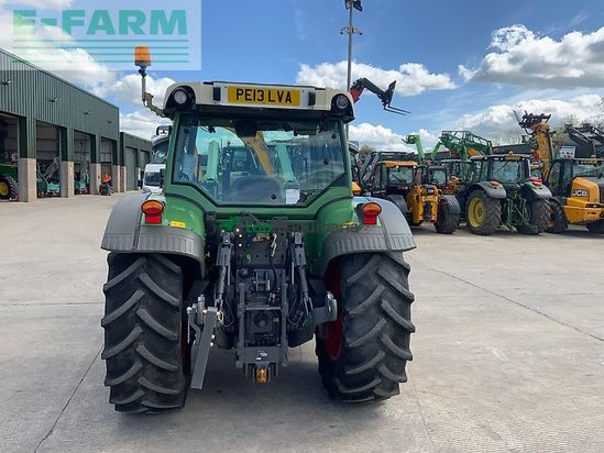 Tractor agrícola - Fendt - 210 tractor (st23988)