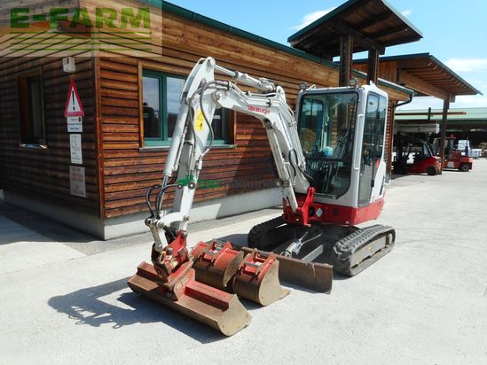 Excavadora - Takeuchi - tb 225 mit powertilt + 3 löffel ( 2.400 kg )