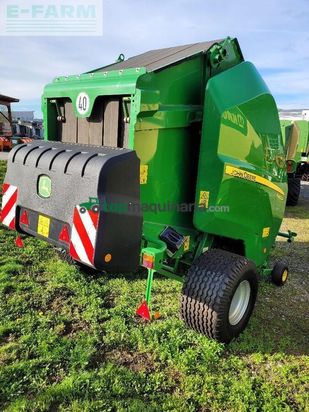 Empacadora gigant - John Deere - v461m
