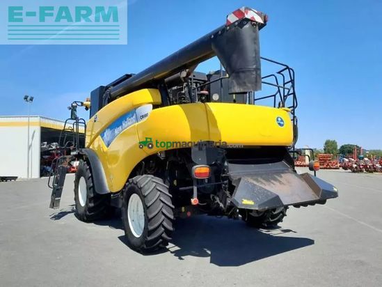 Cosechadora de Cereal - New Holland - cr980