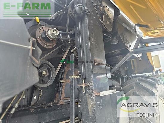 Cosechadora de Cereal - New Holland - cr 9080