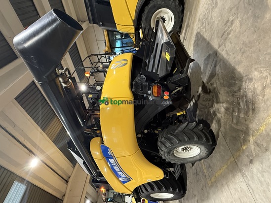 Cosechadora de Cereal - New Holland - CR8080