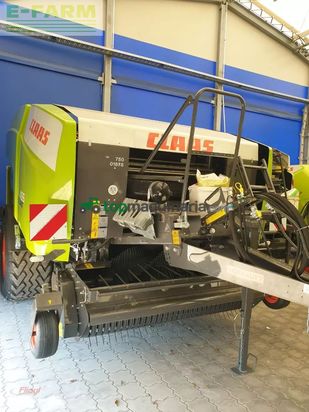 Empacadora gigant - Claas - rollant 455 rc 16 uniwarp