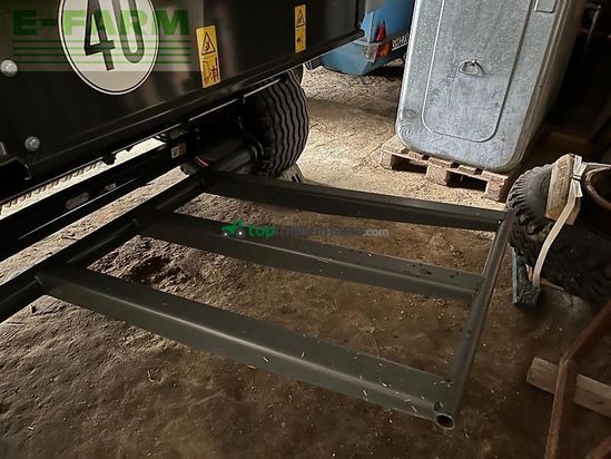 Empacadora gigant - Claas - variant 465 rc pro