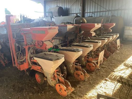 Sembradora monograno mecanica - Kuhn - planter ii 8 rangs