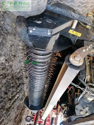Empacadora gigant - New Holland - roll belt 150 superfeed