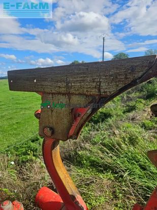 Arado - Kuhn - varimaster 152