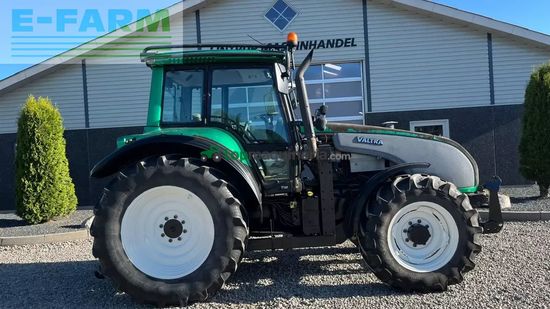 Tractor agrícola - Valtra - t130 med 3.5ton frontlift