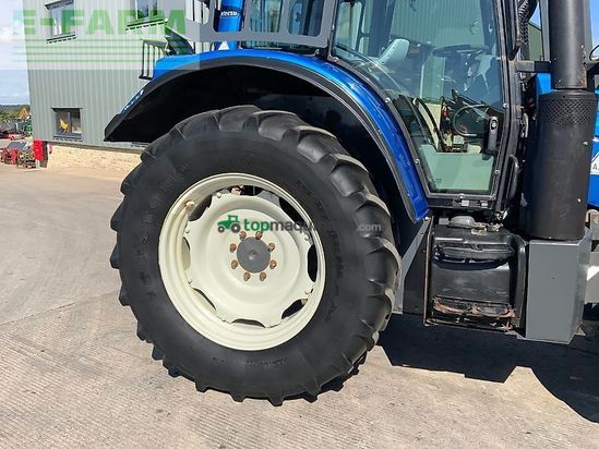 Tractor agrícola - Valtra - n123 versu forestry tractor (st27268)