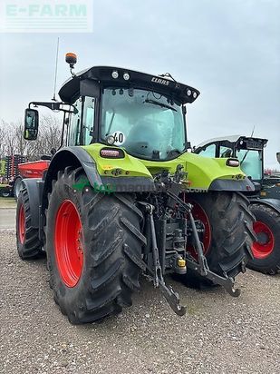 Tractor agrícola - Claas - arion 550