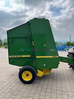 Empacadora gigant - John Deere - 550