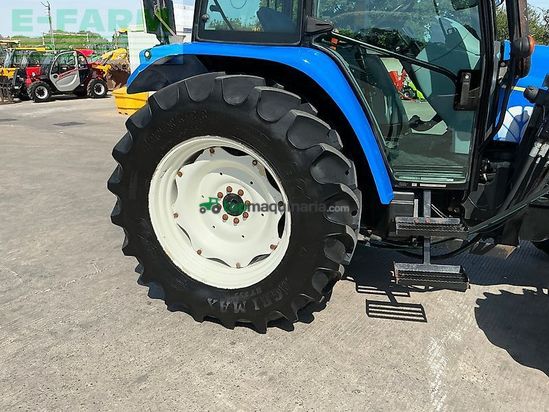 Tractor agrícola - New Holland - t5050 tractor (st27259)