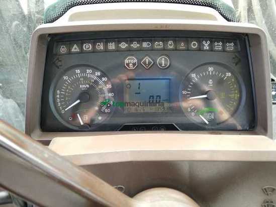 Tractor agrícola - John Deere - 6820 con pala