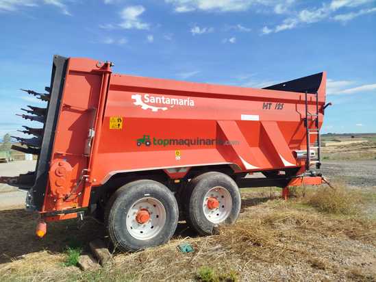 Remolque  esparcidor Santamaría modelo HT 125