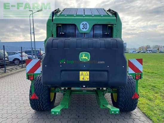 Empacadora gigant - John Deere - v 451 m